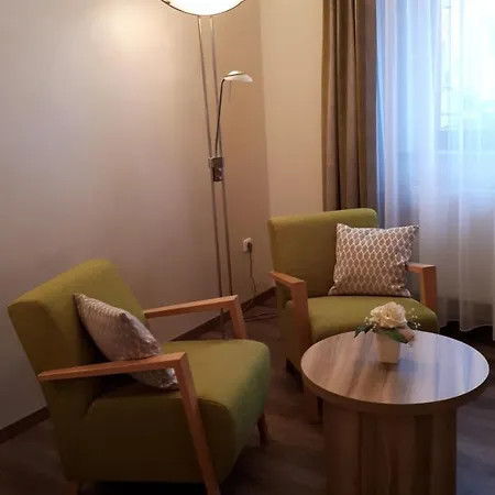 Landgasthof Hotel *